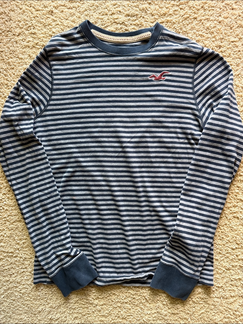 Earlier 2000’a Hollister Navy & Light Gray Striped Long-Sleeve Tee with Logo